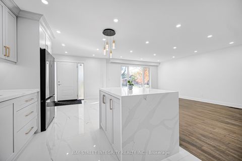 Photo 13 at 14 Madrid Street, Bendale, Toronto