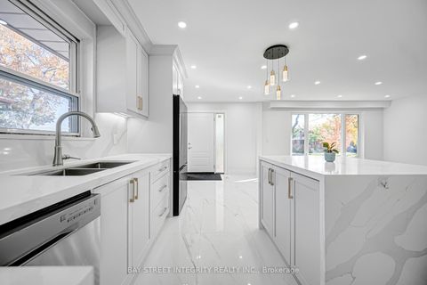 Photo 14 at 14 Madrid Street, Bendale, Toronto