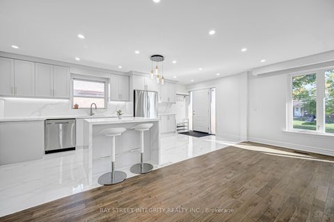 Photo 16 at 14 Madrid Street, Bendale, Toronto