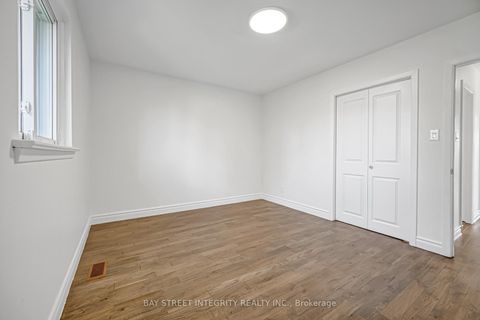 Photo 19 at 14 Madrid Street, Bendale, Toronto