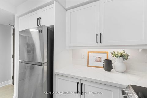 Photo 9 at 328 - 205 The Donway W, Don Mills, Toronto