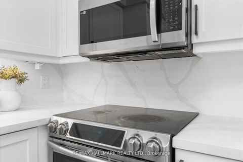 Photo 11 at 328 - 205 The Donway W, Don Mills, Toronto