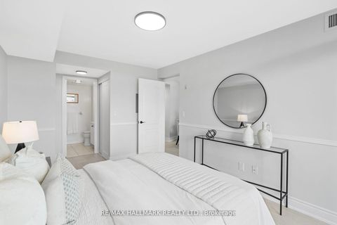 Photo 23 at 328 - 205 The Donway W, Don Mills, Toronto