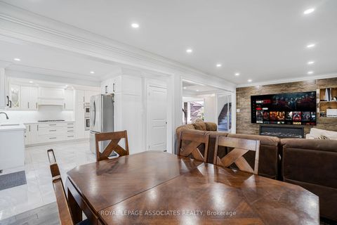 Photo 17 at 95 Carisbrooke Square, Malvern, Toronto