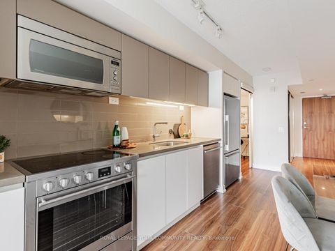 Photo 3 at 3002 - 85 Queens Wharf Road, Waterfront Communities C1, Toronto