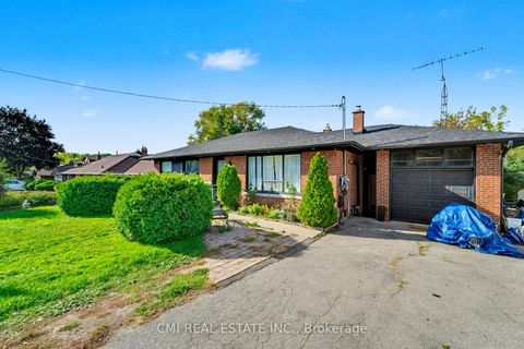 Photo 2 at 2610 Islington Avenue, Beaumonde Heights, Toronto
