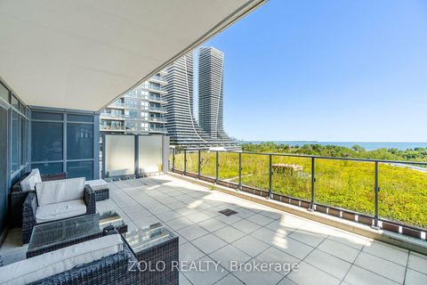 Photo 3 at 902 - 2212 Lakeshore Boulevard W, Mimico, Toronto