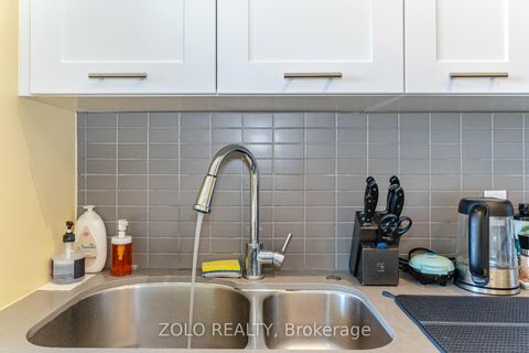 Photo 12 at 902 - 2212 Lakeshore Boulevard W, Mimico, Toronto