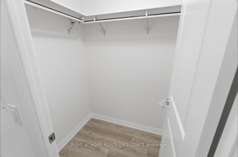 Photo 11 at 804 - 3260 SHEPPARD Avenue E, Sullivan, Toronto