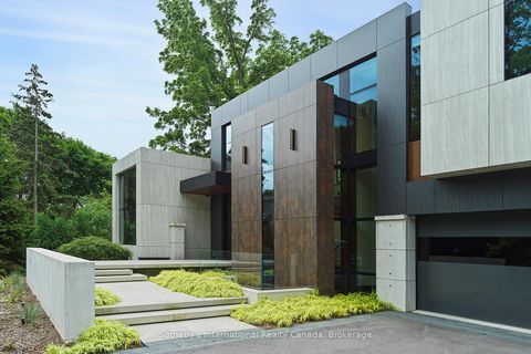 Photo 1 at 116 Chartwell Road, OO Old Oakville, Oakville