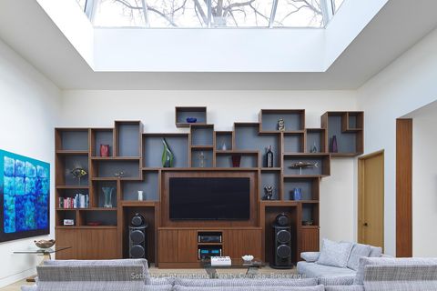 Photo 6 at 116 Chartwell Road, OO Old Oakville, Oakville