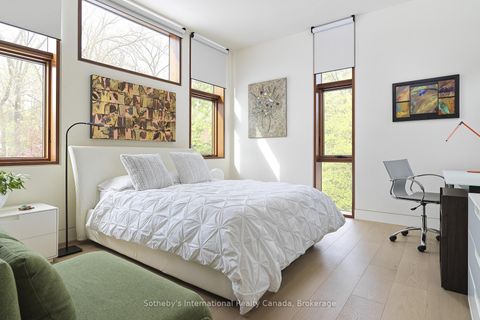 Photo 18 at 116 Chartwell Road, OO Old Oakville, Oakville