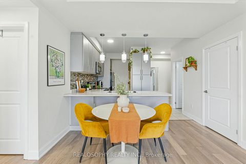 Photo 7 at 304 - 2333 Sawgrass Drive, RO River Oaks, Oakville