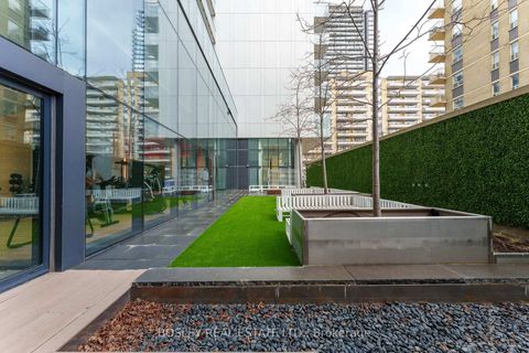 Photo 26 at 2112 - 185 Roehampton Avenue, Mount Pleasant West, Toronto