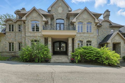 Photo 2 at 443 Dearbourne Avenue, King City, King