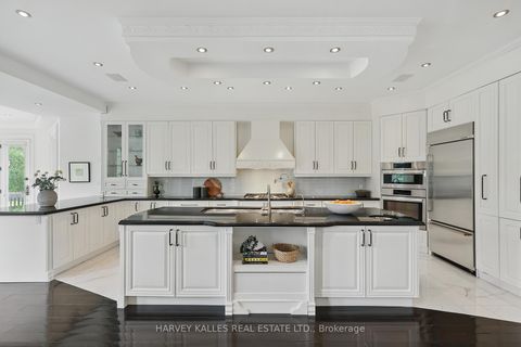 Photo 13 at 443 Dearbourne Avenue, King City, King