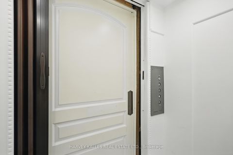 Photo 31 at 443 Dearbourne Avenue, King City, King