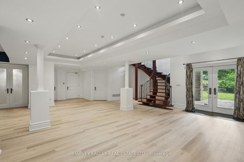 Photo 33 at 443 Dearbourne Avenue, King City, King