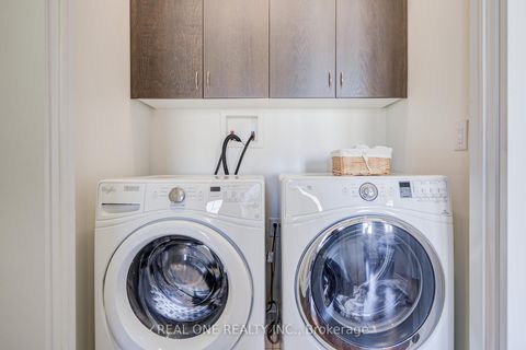 Photo 34 at 71 Bloorview Place, Don Valley Village, Toronto