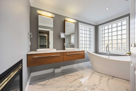 Photo 25 at 138 Elgin Mills Road W, Westbrook, Richmond Hill