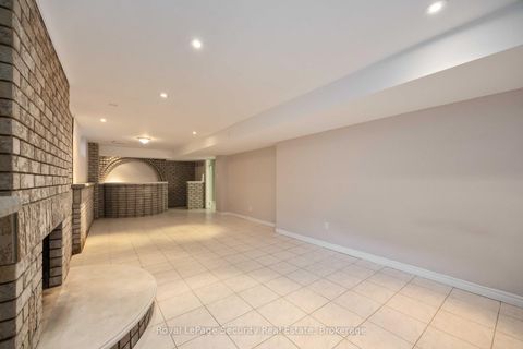 Photo 36 at 138 Elgin Mills Road W, Westbrook, Richmond Hill