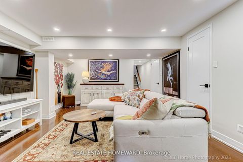 Photo 2 at 42 Rodeo Pathway, Cliffside, Toronto