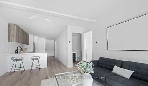 Photo 2 at 204 - 61 Orchard Park Drive, West Hill, Toronto