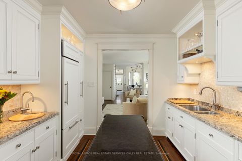 Photo 11 at 313 Sumach Street, South St. James Town, Toronto