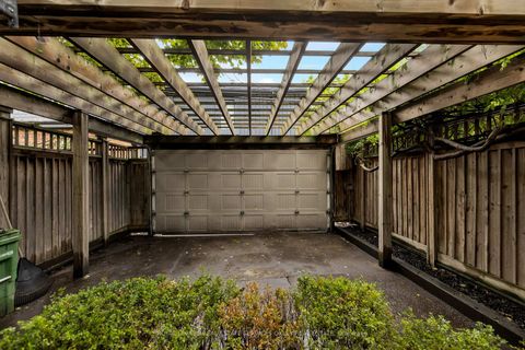 Photo 35 at 313 Sumach Street, South St. James Town, Toronto