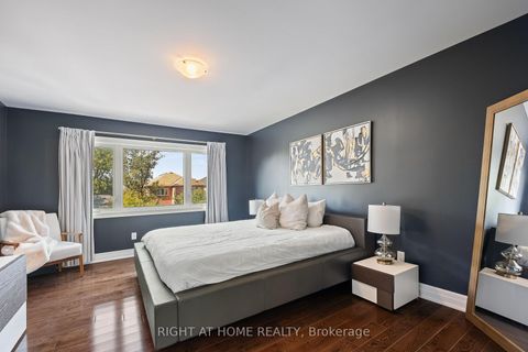 Photo 16 at 20b Leafield Street, L'Amoreaux, Toronto