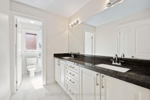 Photo 26 at 20b Leafield Street, L'Amoreaux, Toronto