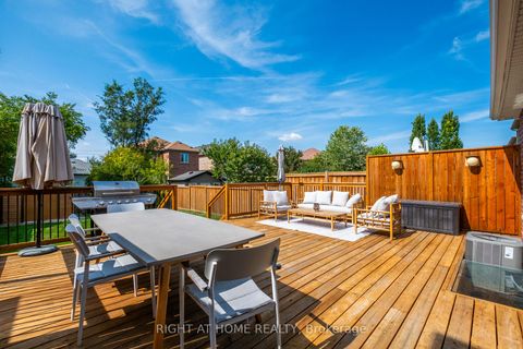 Photo 38 at 20b Leafield Street, L'Amoreaux, Toronto