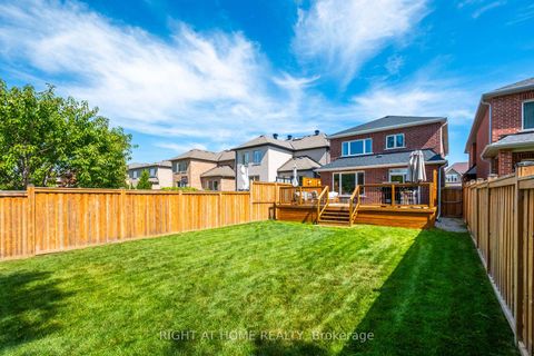 Photo 43 at 20b Leafield Street, L'Amoreaux, Toronto