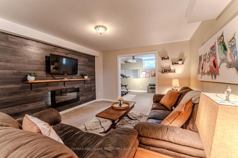 Photo 11 at 95 Crompton Drive, Little Lake, Barrie