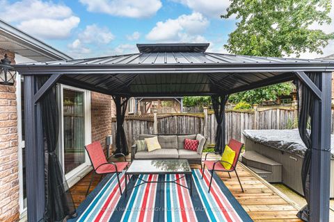 Photo 17 at 95 Crompton Drive, Little Lake, Barrie