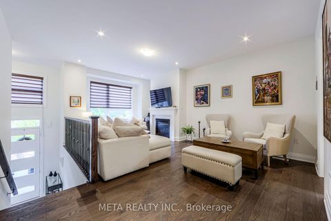 Photo 4 at 23 Hollyhock Court, Don Mills, Toronto