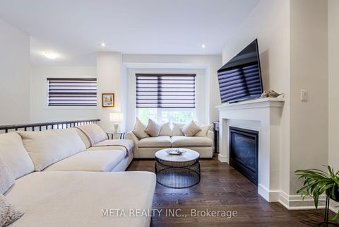 Photo 6 at 23 Hollyhock Court, Don Mills, Toronto