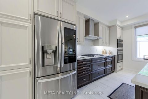 Photo 14 at 23 Hollyhock Court, Don Mills, Toronto