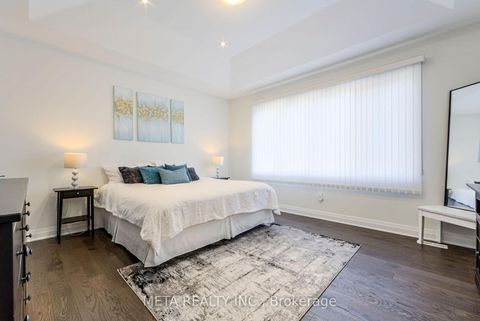 Photo 18 at 23 Hollyhock Court, Don Mills, Toronto