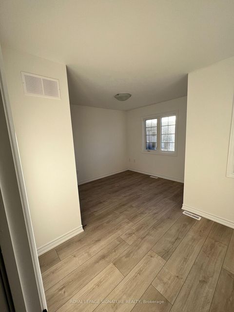 Photo 4 at 36 Wagon Lane, Rural Barrie Southeast, Barrie