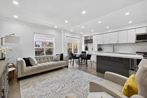 Photo 2 at 241 Coleridge Drive, Summerhill Estates, Newmarket