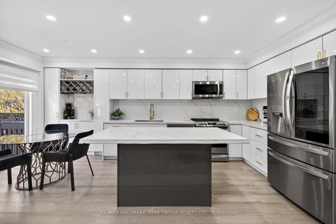 Photo 4 at 241 Coleridge Drive, Summerhill Estates, Newmarket