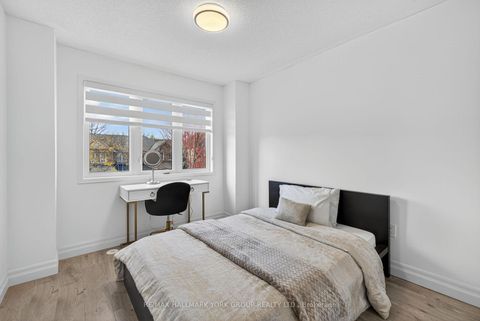 Photo 9 at 241 Coleridge Drive, Summerhill Estates, Newmarket