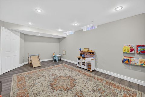 Photo 10 at 241 Coleridge Drive, Summerhill Estates, Newmarket