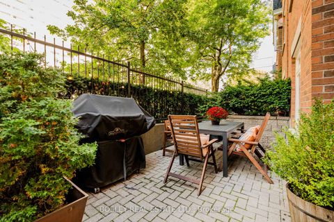 Photo 6 at 5 - 83 Lillian Street, Mount Pleasant West, Toronto