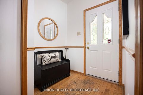 Photo 3 at 9 Elmer Avenue, The Beaches, Toronto