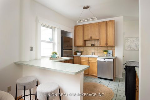 Photo 13 at 9 Elmer Avenue, The Beaches, Toronto