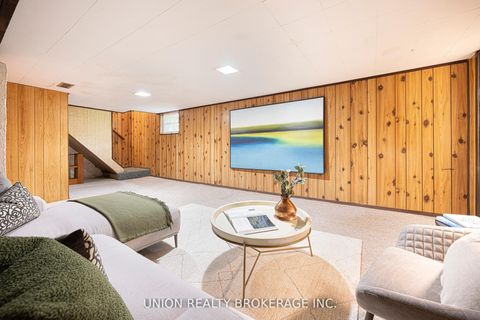 Photo 25 at 9 Elmer Avenue, The Beaches, Toronto