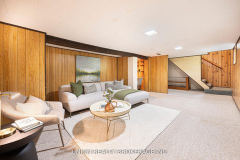 Photo 32 at 9 Elmer Avenue, The Beaches, Toronto