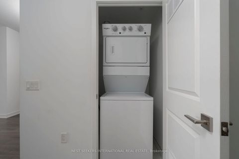 Photo 3 at 303 - 85 Oneida Crescent, Langstaff, Richmond Hill